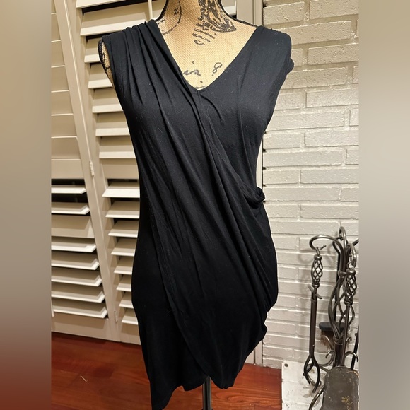 Silence + Noise sleeveless dress - Picture 1 of 3